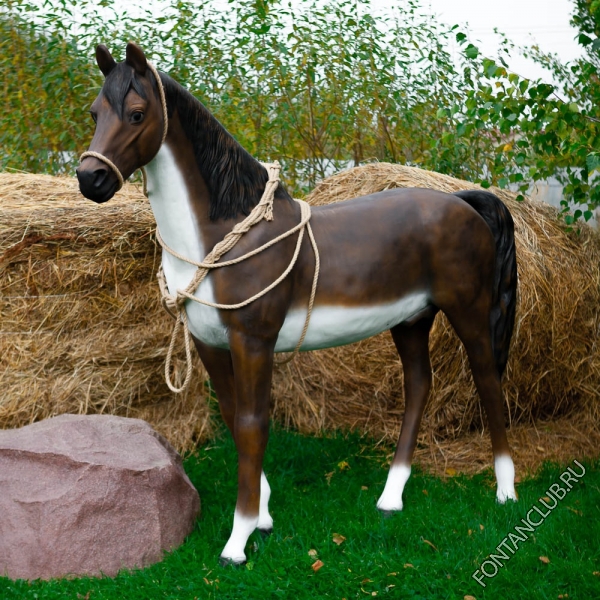Садовая фигура Лошадь большая, из стеклопластика, 550 x 1900 x 2350, вес 22 кг.